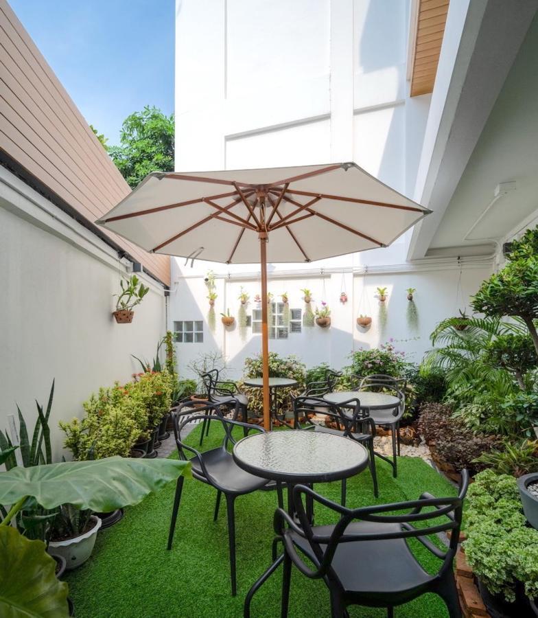 Zen Master Hotel Bangkok Exterior photo