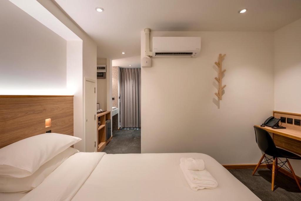 Zen Master Hotel Bangkok Exterior photo